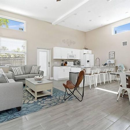 7 Bedroom 5 Bath Home With Cottage On Clearwater Beach! Luaran gambar