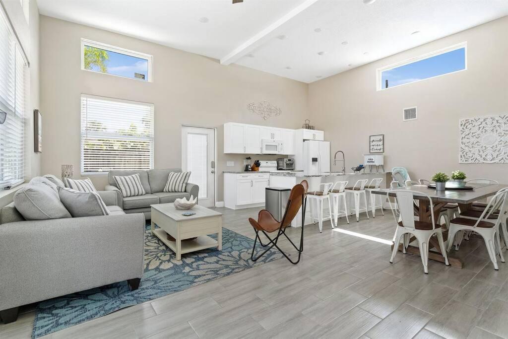 7 Bedroom 5 Bath Home With Cottage On Clearwater Beach! Luaran gambar