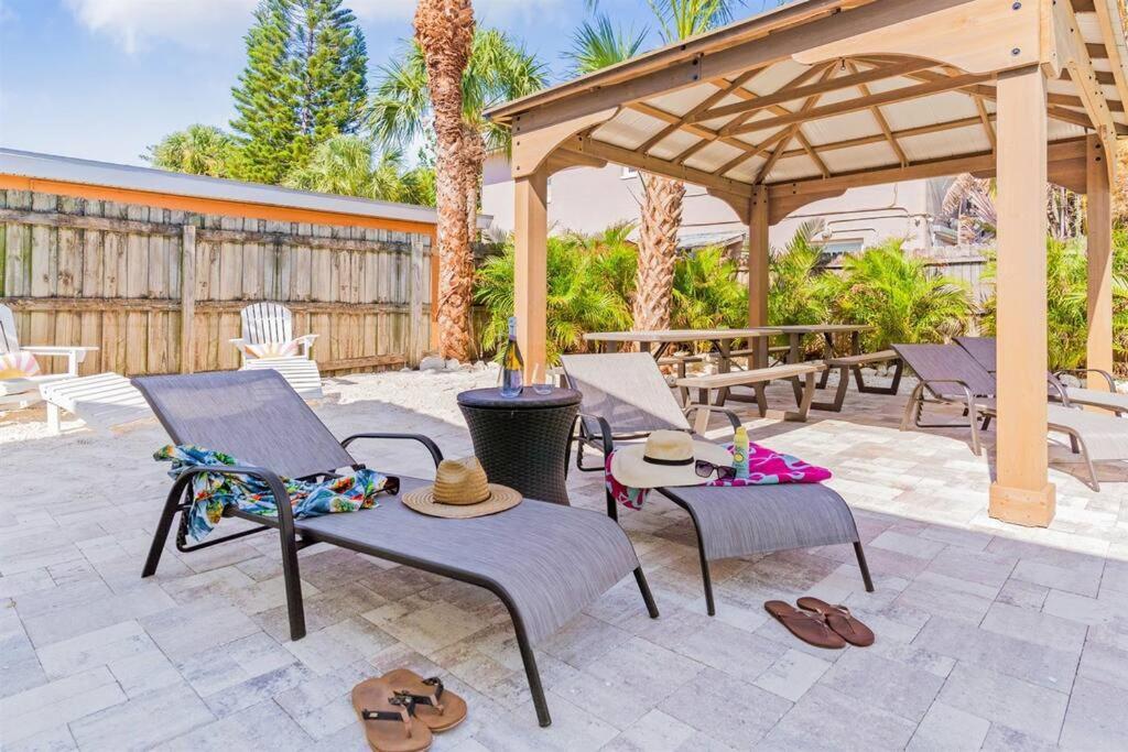 7 Bedroom 5 Bath Home With Cottage On Clearwater Beach! Luaran gambar