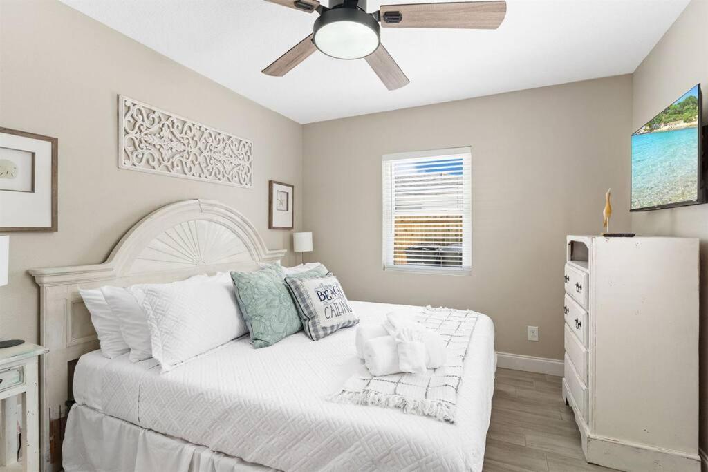 7 Bedroom 5 Bath Home With Cottage On Clearwater Beach! Luaran gambar