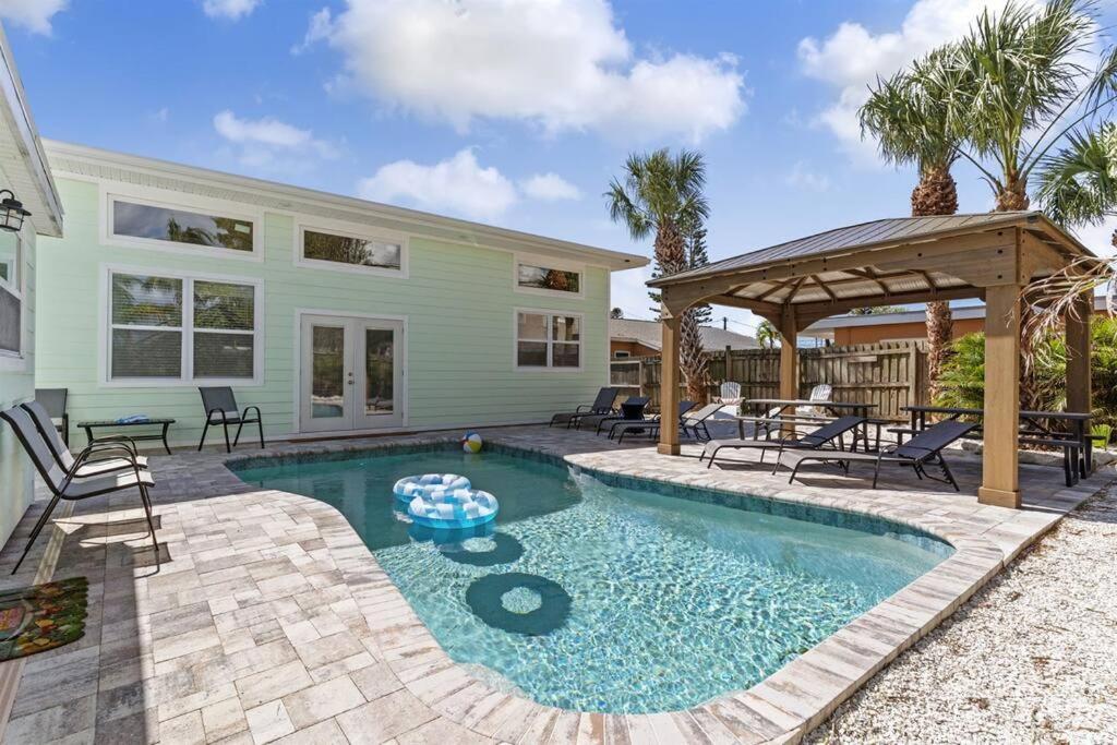 7 Bedroom 5 Bath Home With Cottage On Clearwater Beach! Luaran gambar