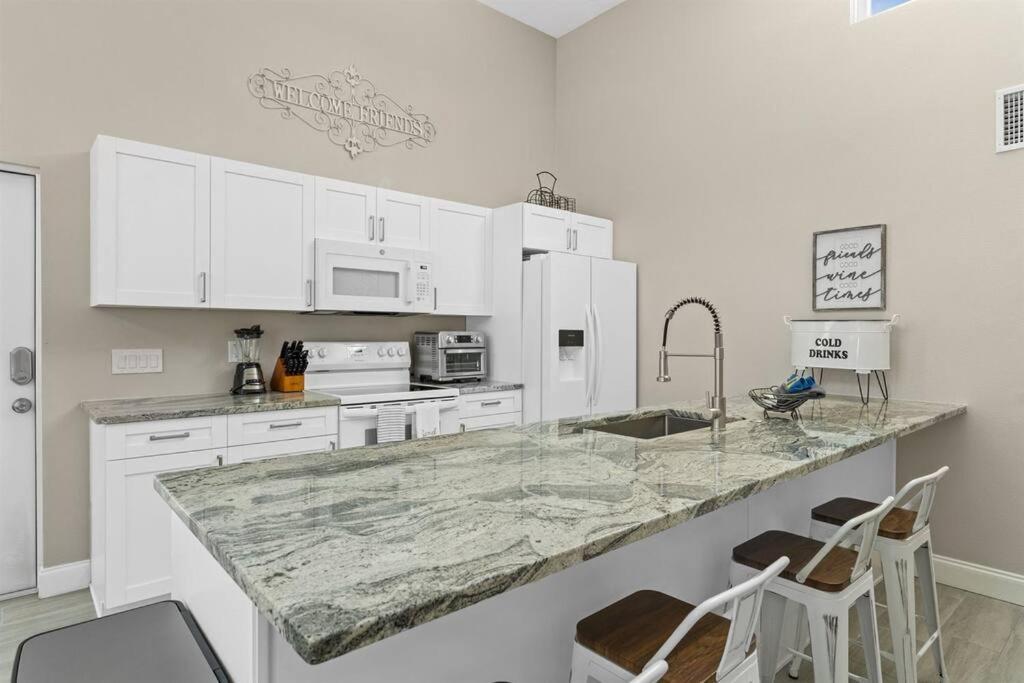 7 Bedroom 5 Bath Home With Cottage On Clearwater Beach! Luaran gambar