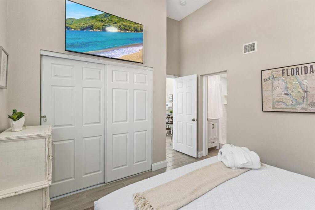 7 Bedroom 5 Bath Home With Cottage On Clearwater Beach! Luaran gambar