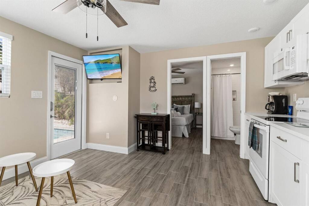 7 Bedroom 5 Bath Home With Cottage On Clearwater Beach! Luaran gambar