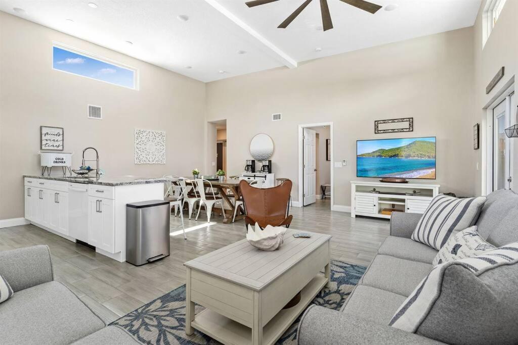 7 Bedroom 5 Bath Home With Cottage On Clearwater Beach! Luaran gambar