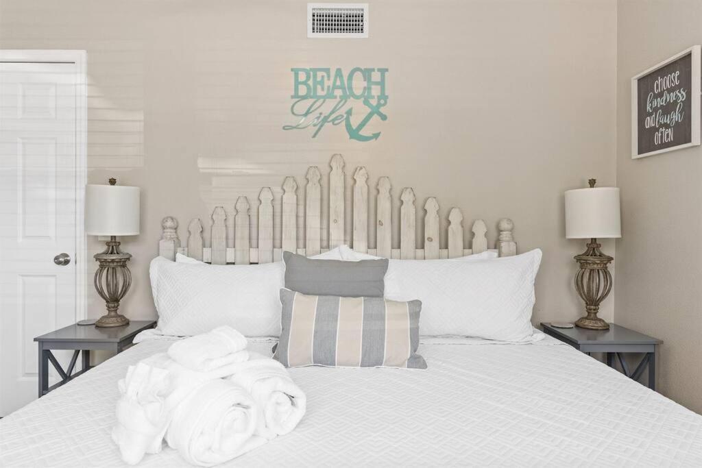 7 Bedroom 5 Bath Home With Cottage On Clearwater Beach! Luaran gambar